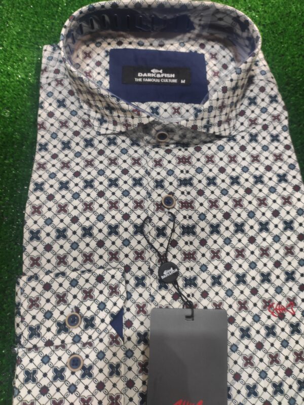 Camisa estampada DARK & FISH. Modelo 10149. - Imagen 4