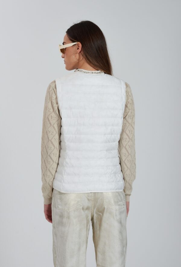 Chaleco acolchado ligero YES ZEE. Modelo J203/KS00/0801 y 0101. Solo disponible talla M en negro. - Imagen 3