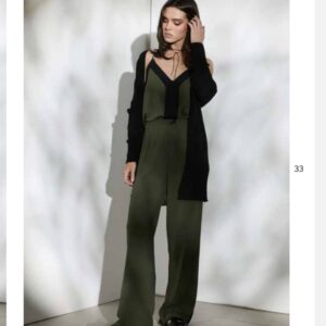 Conjunto de blusa de tirantes y pantalón ancho con goma en la cintura AKÈ. Modelo F755XBEPEIO/F755XBEPELUGO. Tallas M L XL.