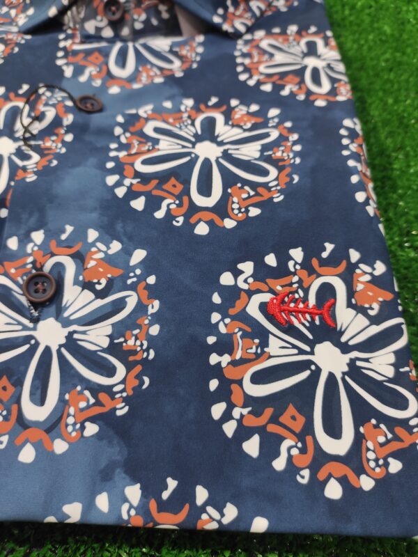 Camisa estampada entallada DARK & FISH. Modelo 50247. Tallas M L XL. - Imagen 3