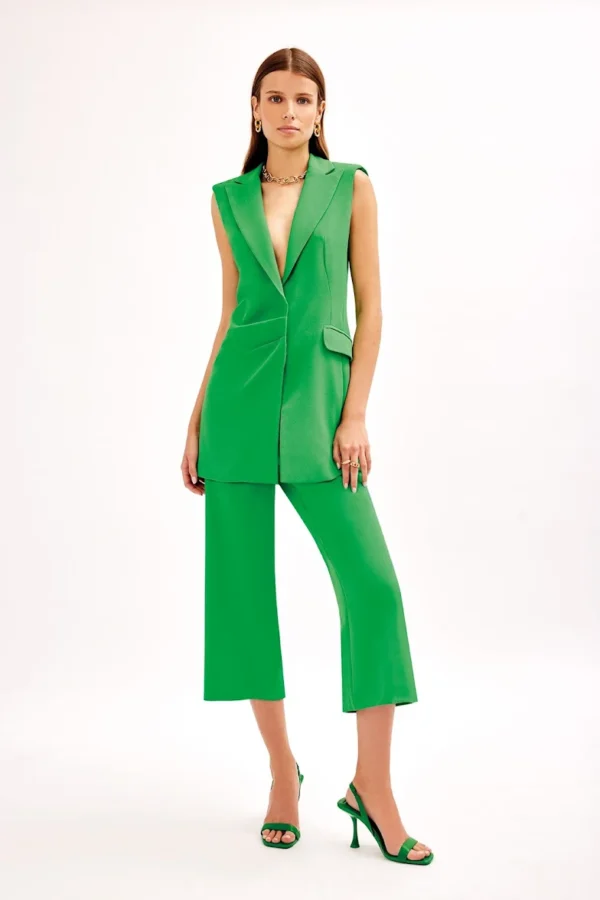 Conjunto de chaleco y pantalón ARGGIDO. Modelo 46520. Solo talla 46.
