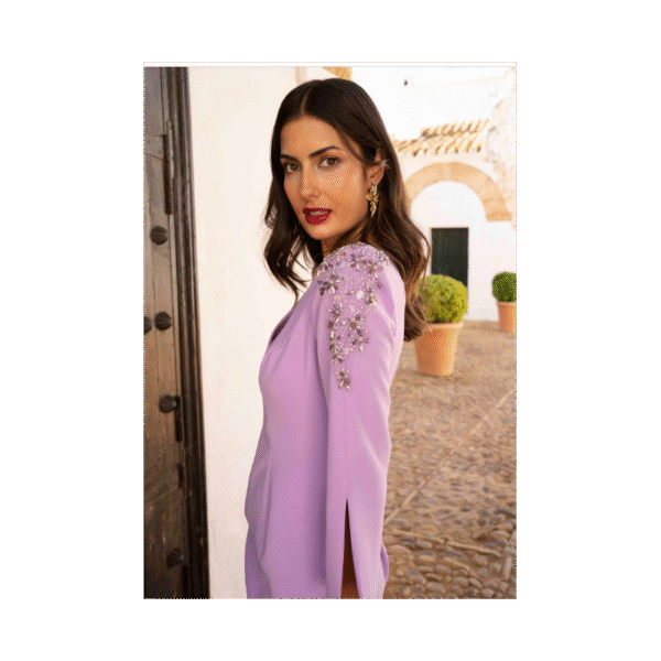 Vestido largo midi con detalles de pedrería en hombros Sara Ruiz. Modelo 34021. Tallas 44y 46. - Imagen 2