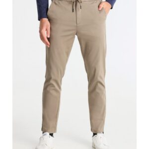 Pantalón chino con goma BENDORFF. Código 134258. Referencia 803015003. Tallas 40 42 44.