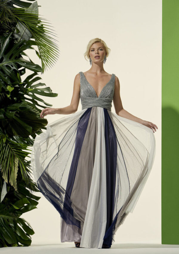 Vestido largo CARLA RUIZ. Modelo 96419. Talla 46