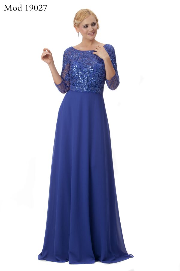 Vestido de manga larga con pedrería ALMA & GEMELA. Modelo 19027. Talla disponible en Azulón 48. Talla disponible en granate 46.
