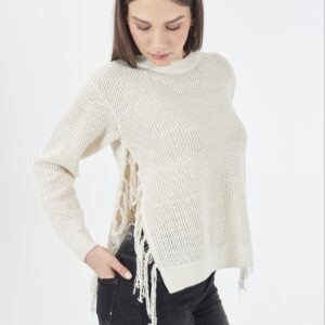 Sueter calado con flecos YES ZEE. Modelo M013/IN00 color blanco roto 0107 y negro 0801. Negro M y L. Blanco roto S y M.