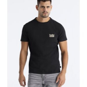 Camiseta de manga corta con dibujo en espalda LOIS. Codigo 143306. Modelo 158423498/498. Tallas S M L XL 3XL.