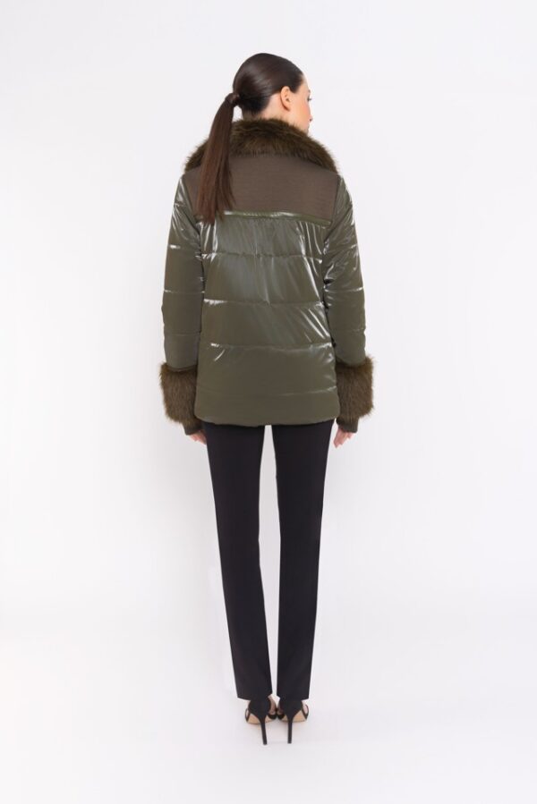 Parka con pelo en cuello y mangas CARLA RUIZ. Modelo 52129. Tallas 38 40 42 44. - Imagen 2