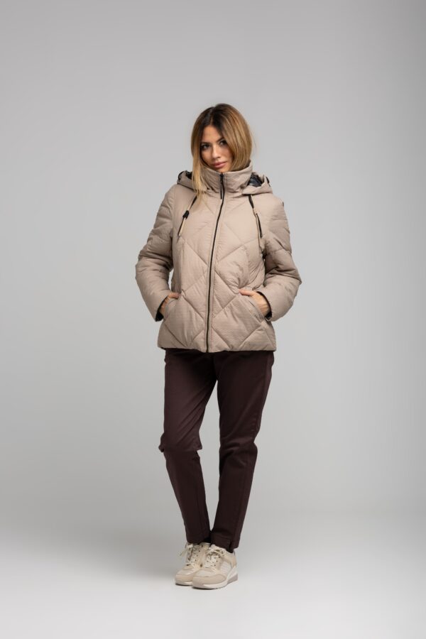 Parka acolchada reversible con capucha desmontable REVERmile. Modelo 60015 Kira. Tallas 42 44 46 48. - Imagen 3