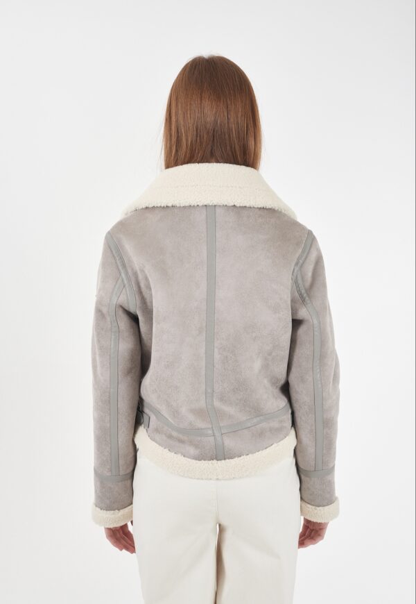 Chaqueta corta con borreguito YES ZEE. Modelo J023/KJ00/0809. Tallas S M L. - Imagen 8