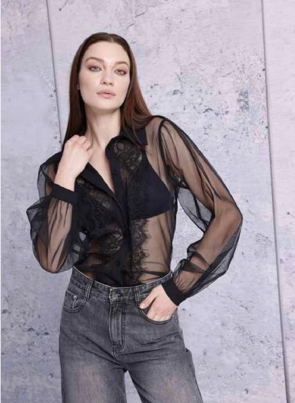 Camisa con transparencia ALÈ. Modelo F888YBF07377. Tallas 38 40 42 44. - Imagen 2