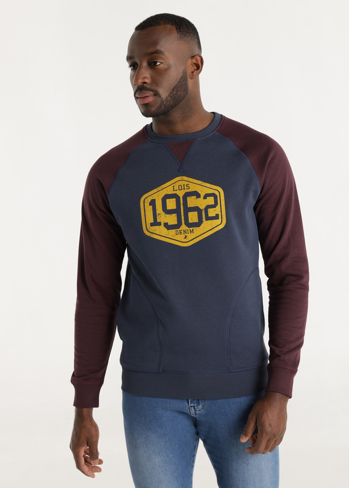 Sudadera cuello caja y manga ranglan LOIS. Código 143348/166173474/469. Tallas S M L XL XXL 3XL - Imagen 4