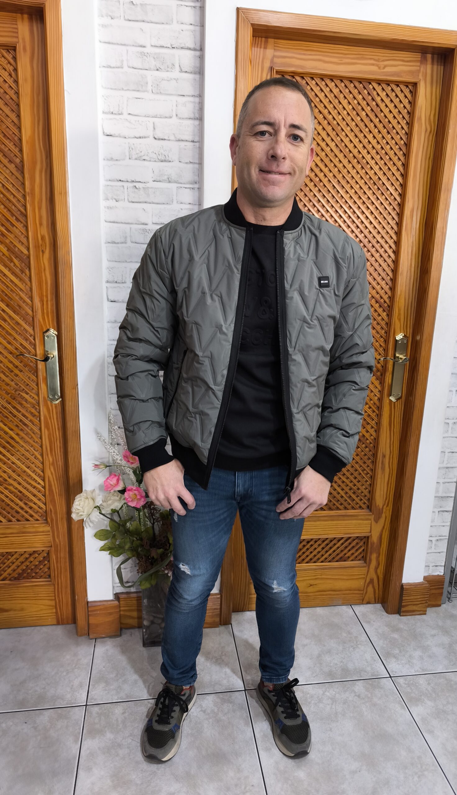 Cazadora tipo bomber INDICODE. Modelo INHelion. Tallas M L XL XXL 3XL. - Imagen 6