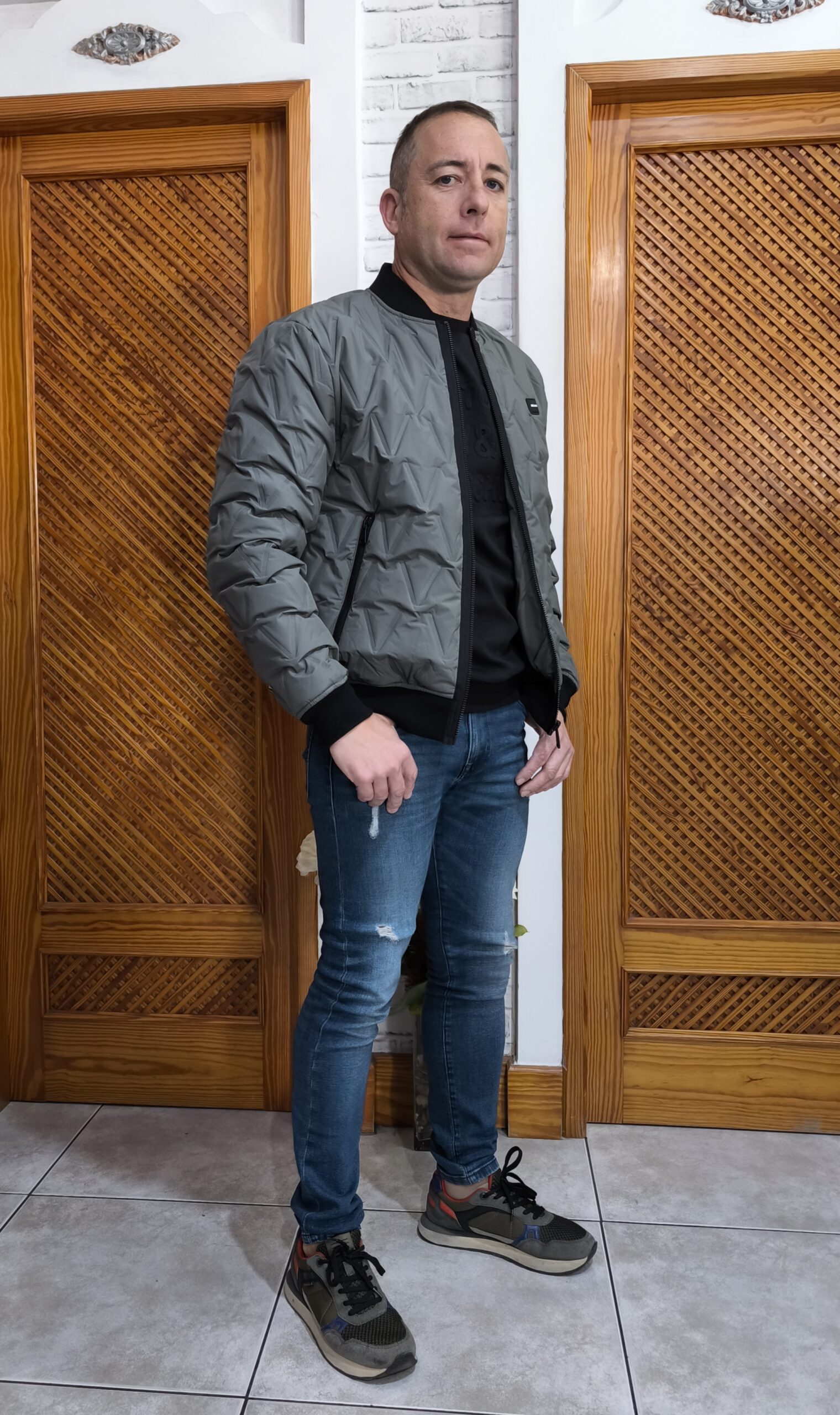 Cazadora tipo bomber INDICODE. Modelo INHelion. Tallas M L XL XXL 3XL. - Imagen 3