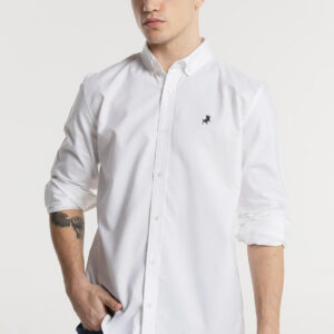 Camisa blanca con logo bordado LOIS. Código 108136. Referencia 143519333/401. Tallas M y XL. REGULAR FIT.