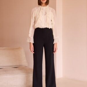 Blusa romántica de gasa CARLA RUIZ. Modelo 52656. Tallas 40 42 44.