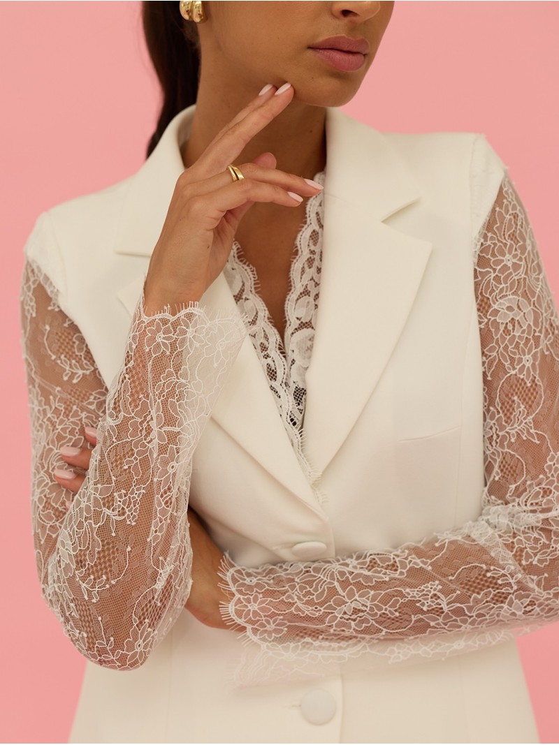 Traje de blazer y pantalón SCRIPTA. Modelo 260087-260179. Tallas en negro 42 y 44. Tallas en blanco 38 y 40. - Imagen 2