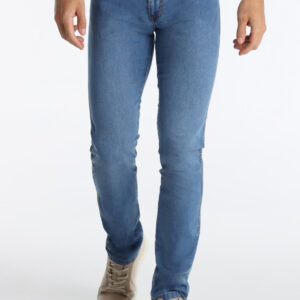 Vaquero elástico en tejido fino recto Lois. Codigo145027. Referencia 10190z336/904. Tallas 30/38 32/40 33/42 34/44 36/46 38/48 40/50 42/52.