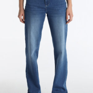 Vaquero ancho Lois. Modelo CARMEN-MAGIC. Código 145290. Referencia 207982618/939. Tallas 26/34 28/36 30/38 32/40 33/42.