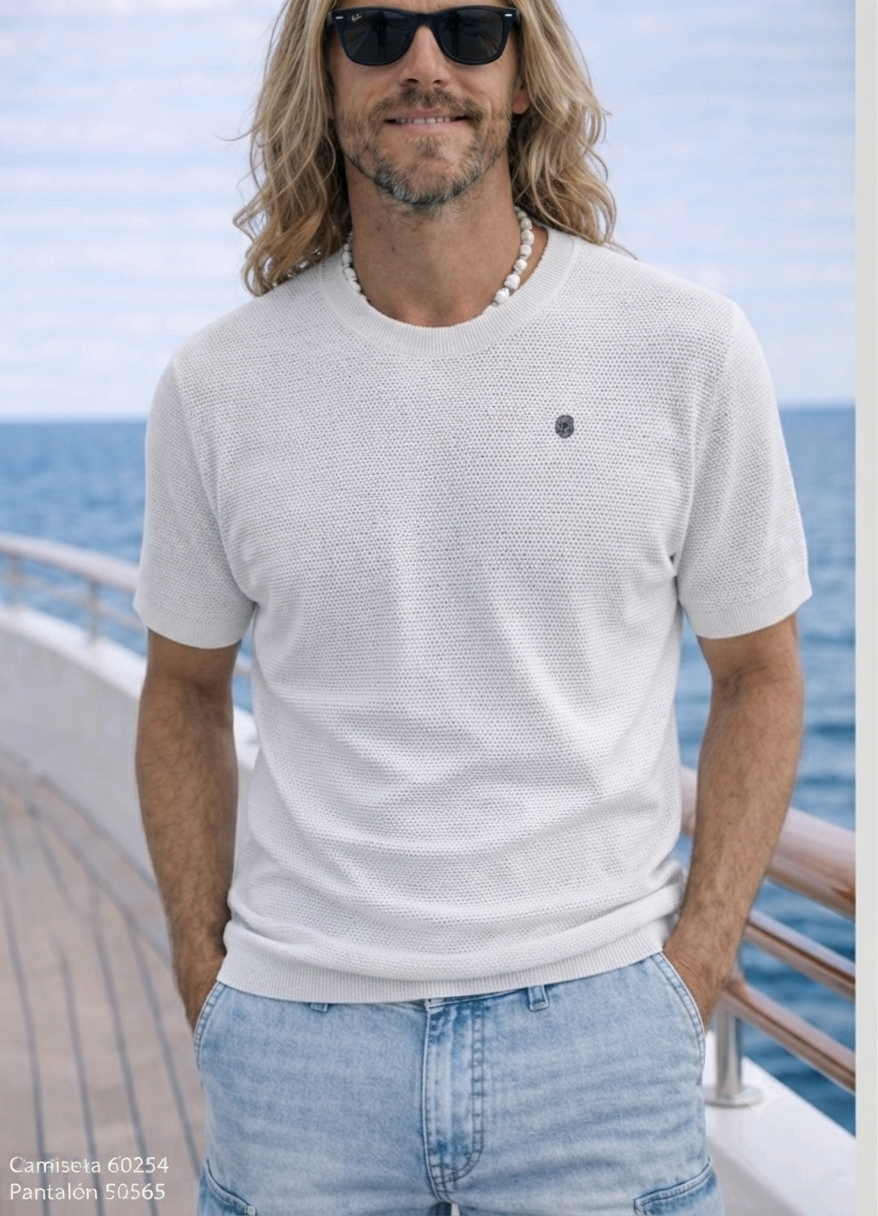 Suéter de punto fino DARK & FISH. Modelo 60254. Solo talla XL.