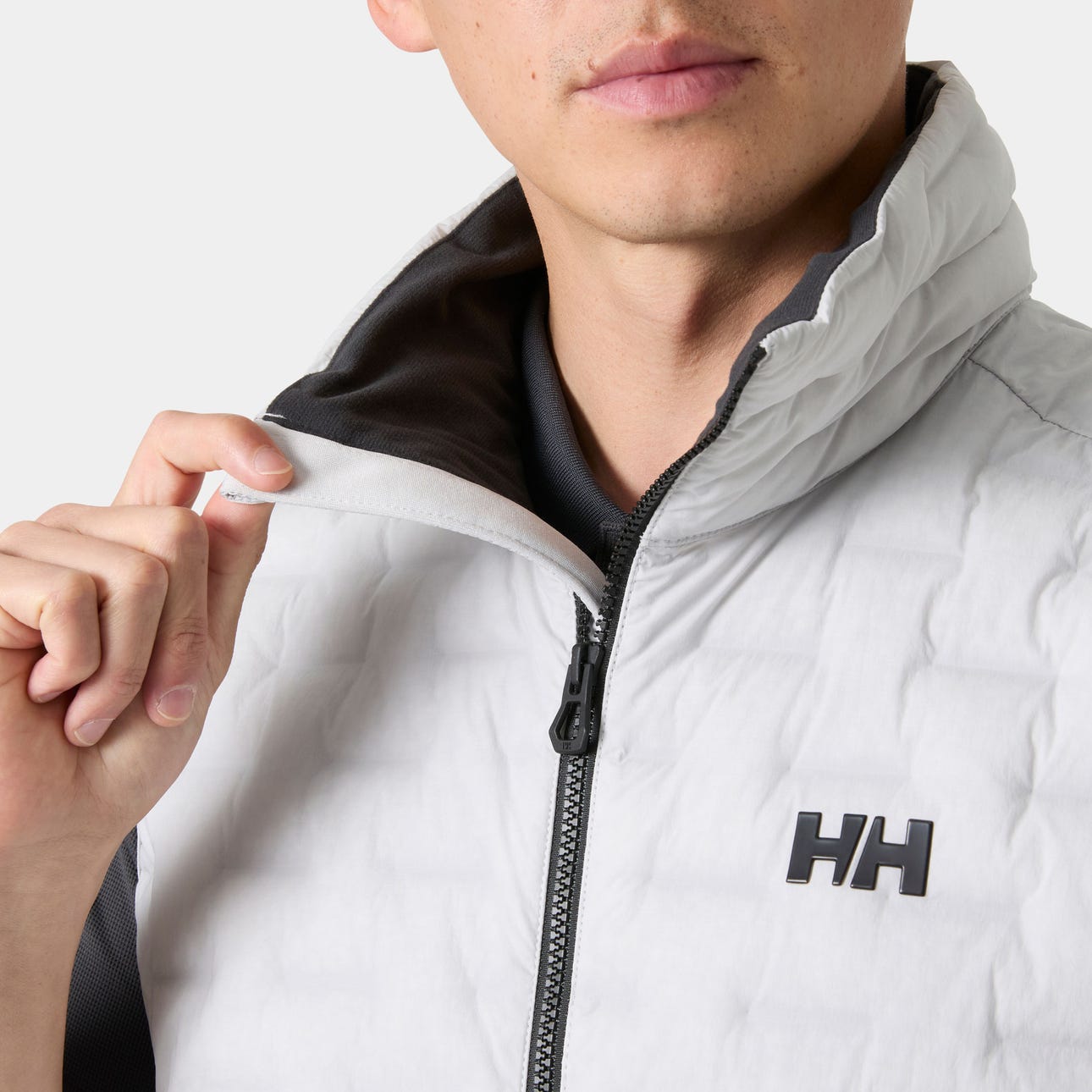 Chaleco HELLY HANSEN. Modelo 34491-853. Talla L. - Imagen 2